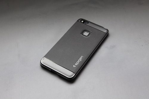 Spigen ケース ラギッド・アーマー