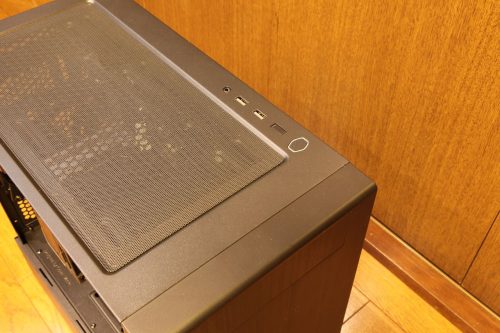 COOLER MASTER MASTERBOX MB400L PCケース 上面 ポート スイッチ類