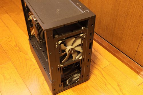 COOLER MASTER MASTERBOX MB400L PCケース 前面パネル取り外し時